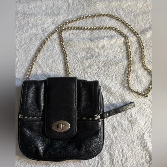 Banana Republic Black Leather Chain Crossbody purse Bag Twist Closure - Picture 1 of 7